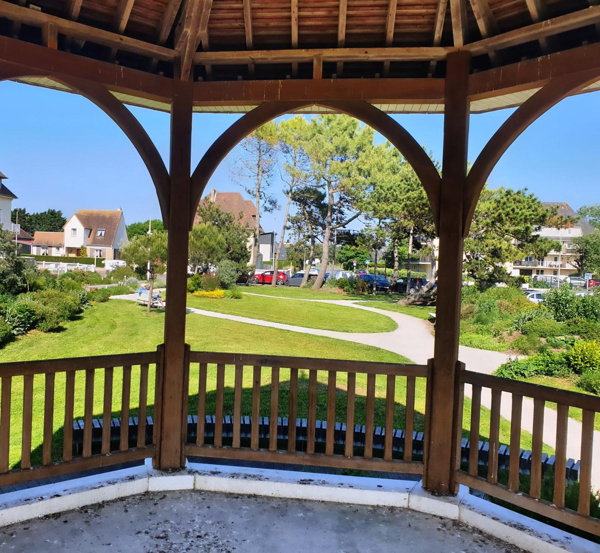 Studio Front De Mer Merville-Franceville-Plage Exterior photo