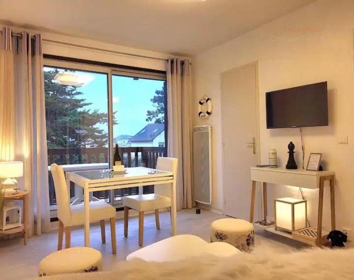 Studio Front De Mer Merville-Franceville-Plage Exterior photo